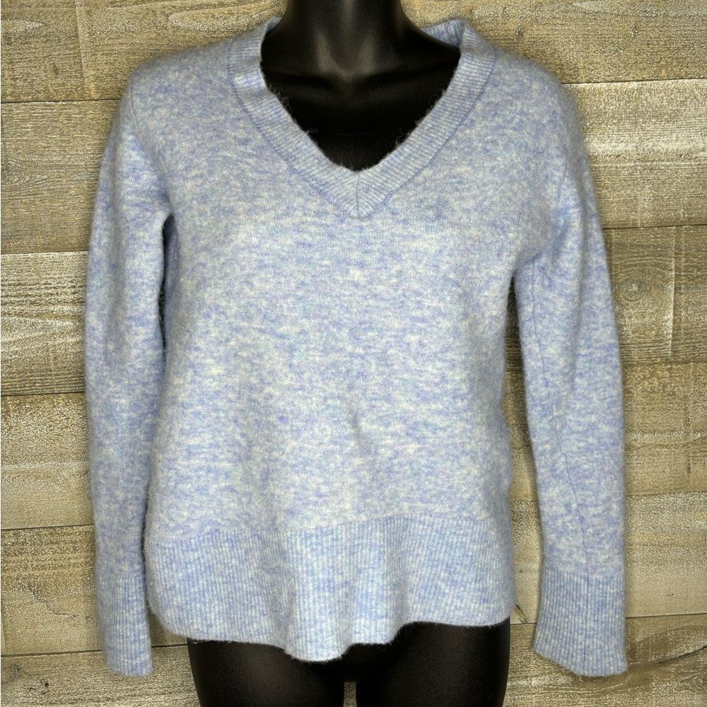 Banana Republic XS baby blue merino wool alpaca sweater v neck